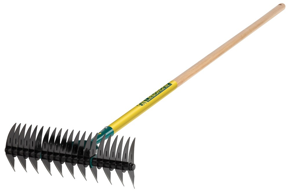 Lawn spiker, 100% PEFC certified wooden 150 cm handle